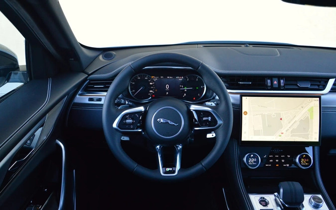 Jaguar F-Pace cena 264900 przebieg: 20, rok produkcji 2022 z Chojnów małe 781